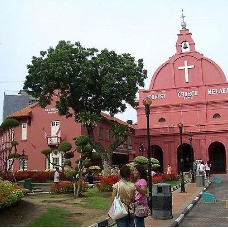 Great Atlantis Homestay Melaka Esterno foto